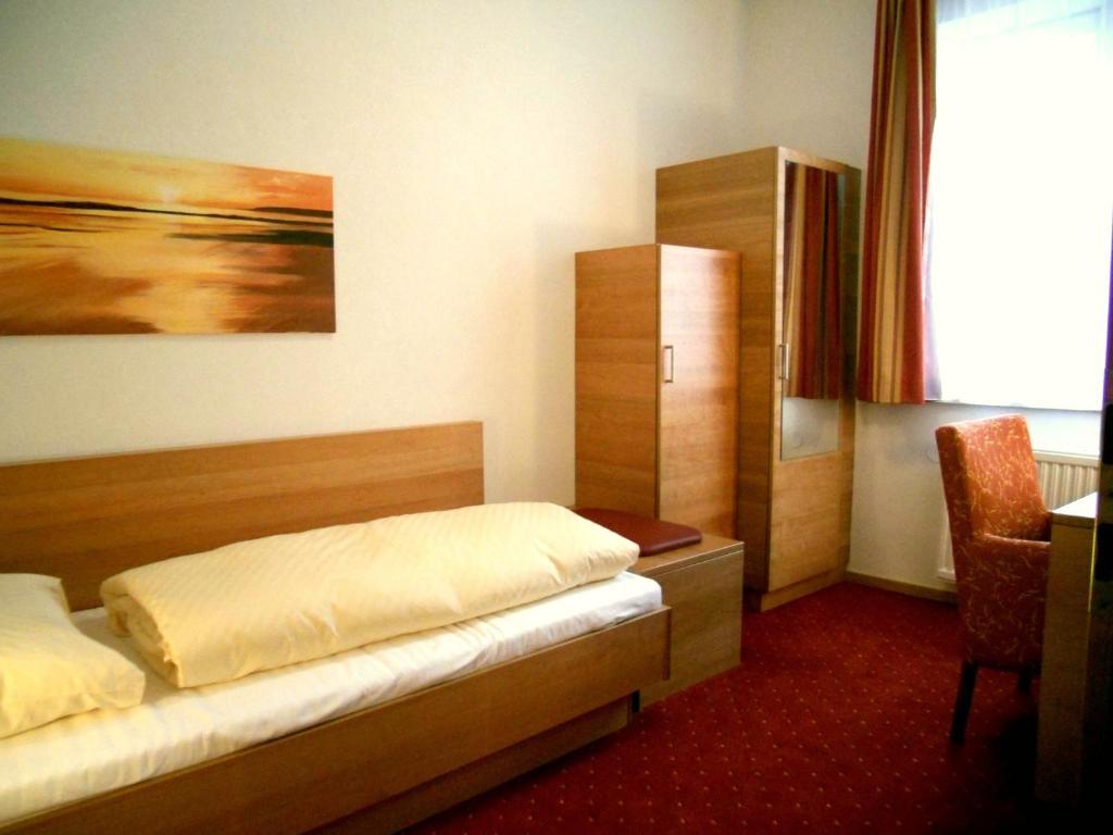 Schillerhof Hotel Garni Vocklabruck Exterior photo